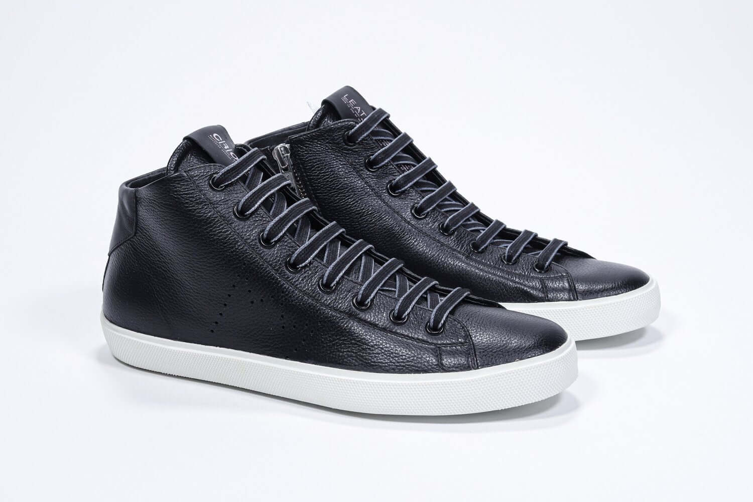 Women's High-top EARTH Sneaker in Black Leather featuring a clean design and comfortable rubber sole.